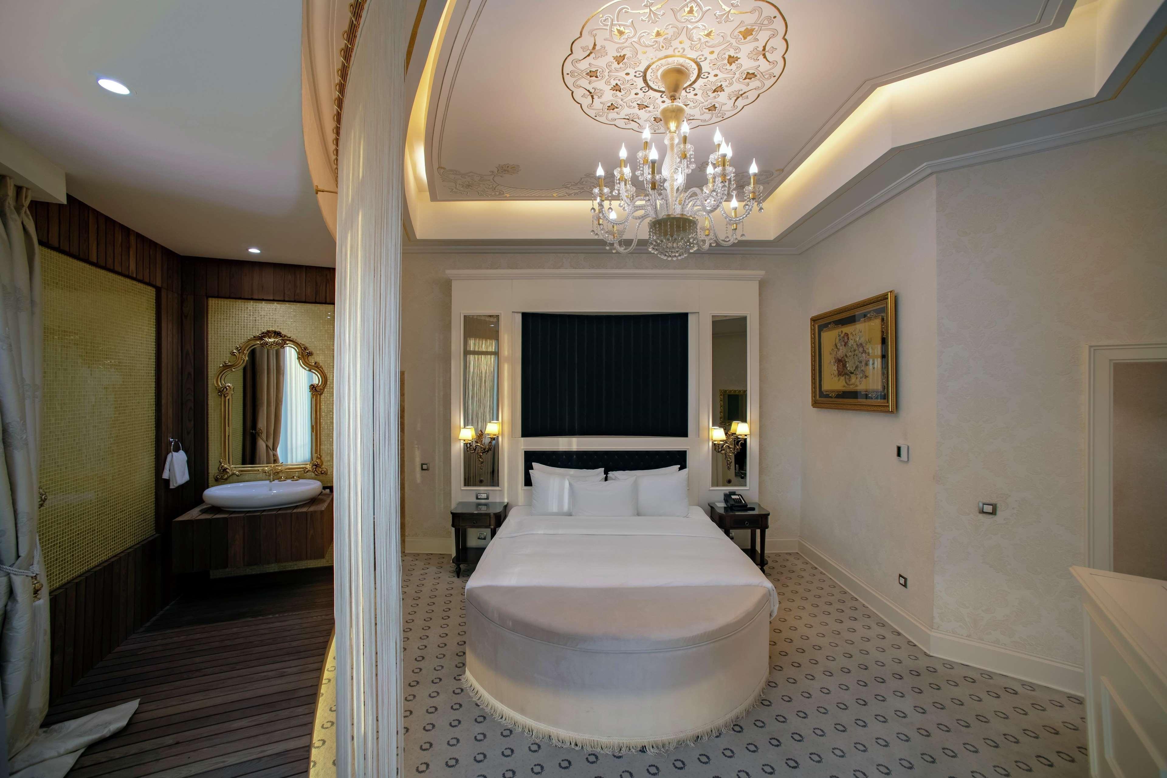 Doubletree By Hilton Gaziantep Hotel Eksteriør billede