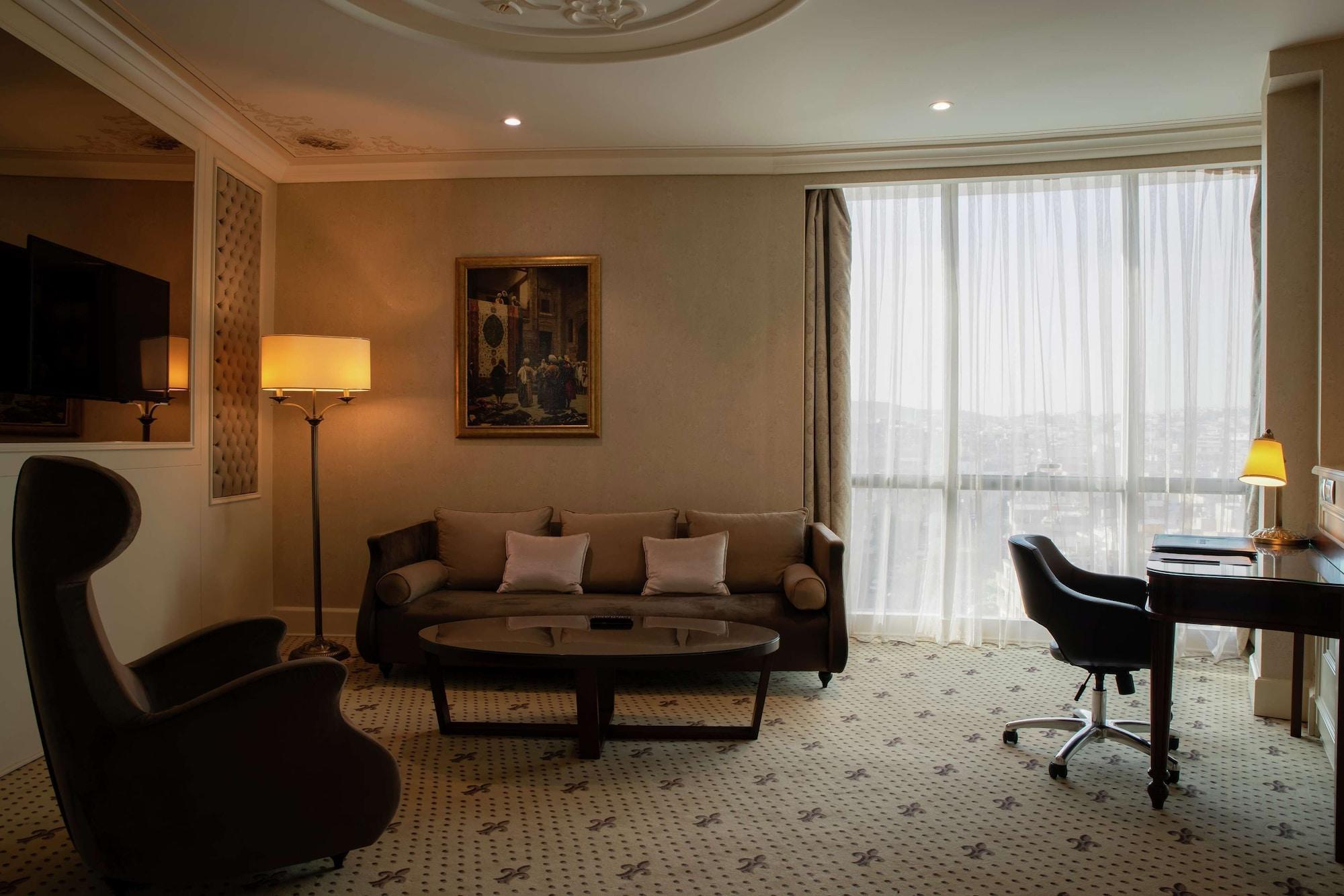 Doubletree By Hilton Gaziantep Hotel Eksteriør billede