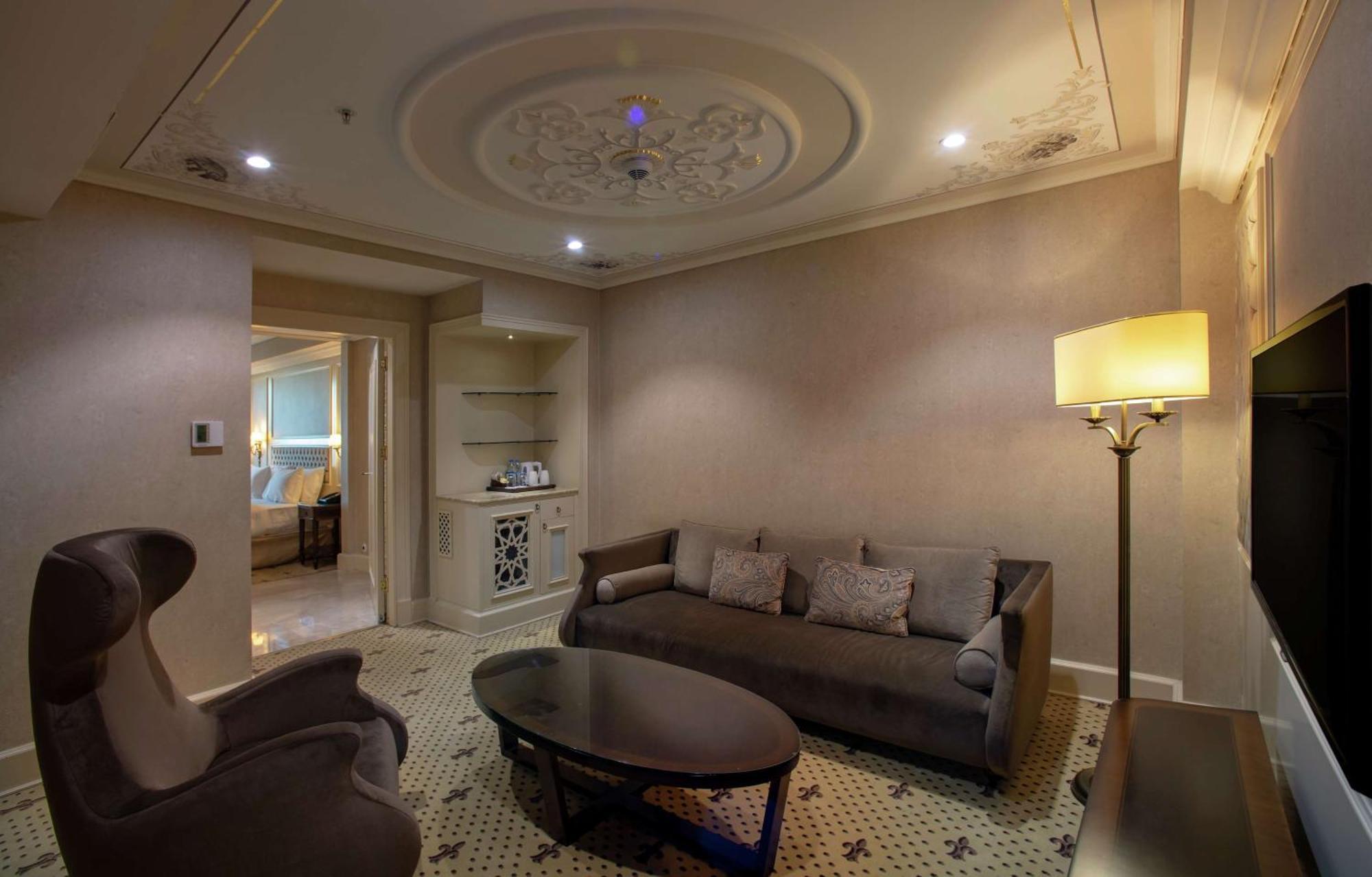 Doubletree By Hilton Gaziantep Hotel Eksteriør billede